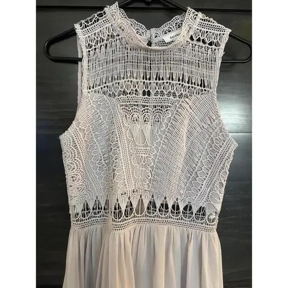 Soieblu Lace Bodice Sleeveless Maxi Dress - Medium - Picture 2 of 5